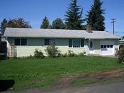 828 55 St, Springfield OR  97478-6842 exterior