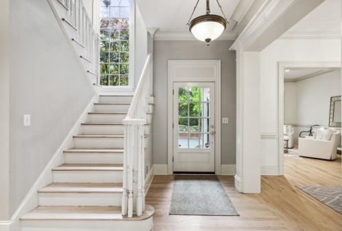 33 Habersham Cove Dr, Atlanta GA  30305-5402 exterior