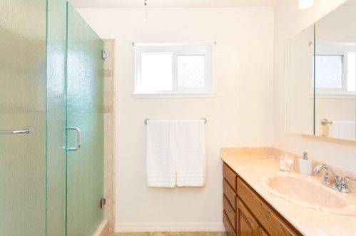 6605 Dorinda Dr, Riverside CA  92503-1110 exterior