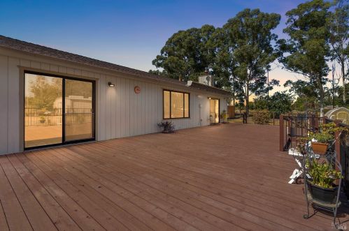 7936 Maverick Ln, Vacaville, CA 95688-9633
