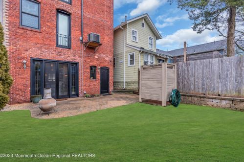 1034 2nd Ave, Tinton Falls NJ  07712-5834 exterior