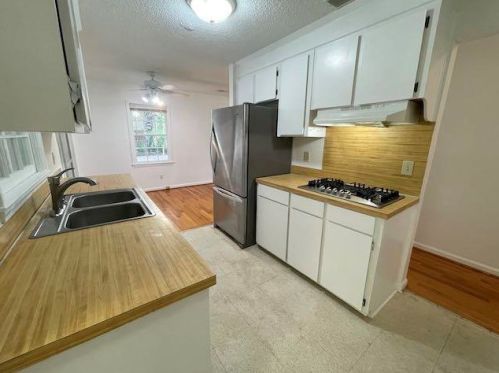 3 Chapman Ave, Isle Of Palms SC  29451-2413 exterior