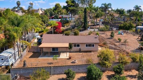 1244 Rhea Pl, Vista, CA 92084-4346