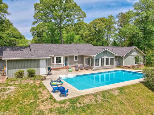 102 Chimney Pl, Warner Robins GA  31088-6523 exterior