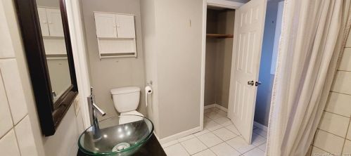 2101 Plank Rd, Cheshire CT  06410-1305 exterior