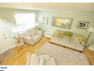 8119 Leon St, Philadelphia, PA 19136-2627