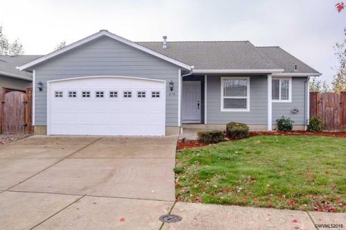 670 Trinity St, Albany OR  97322-4496 exterior
