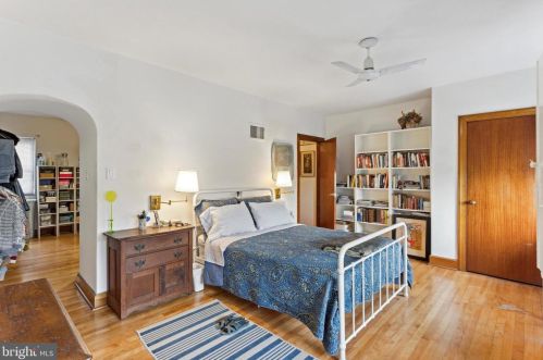 1204 10th St, Philadelphia PA 19147-5040 exterior