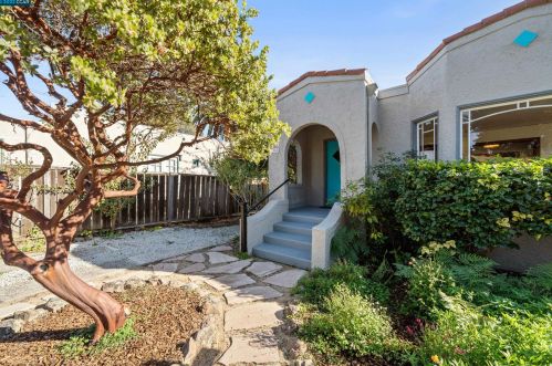 1368 Hopkins St, Berkeley, CA 94702-1147