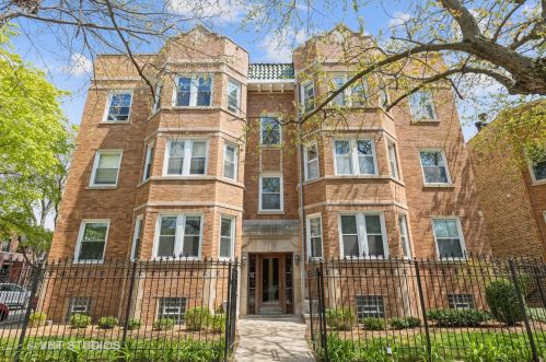 5027 Hermitage Ave, Chicago, IL 60640-2735