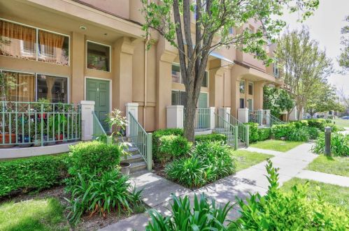 149 Jasmine Ct, Mountain View, CA 94043-5288