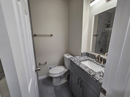 792 Magna Carta Dr, Atlanta GA  30318-6058 exterior