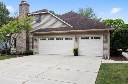 910 Lehigh Cir, Naperville, IL 60565-3455