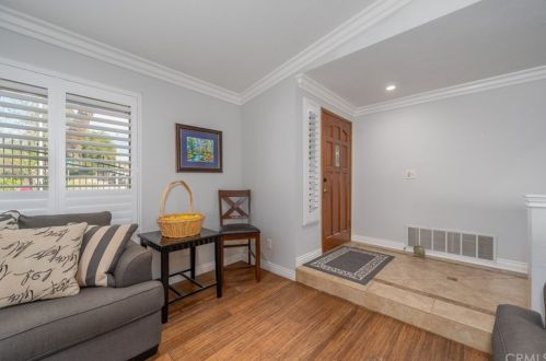 6309 Westview Dr, Riverside CA  92506-5325 exterior