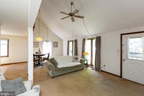 1174 Spruce Ave, Shady Side MD 20764-9562 exterior