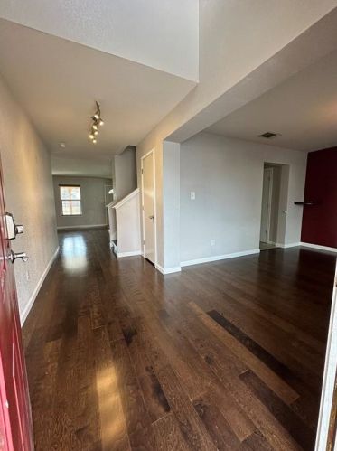 136 Indian Paintbrush Dr, Uhland TX  78640-5208 exterior