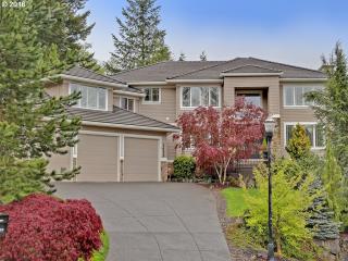 2439 Benson Ln, Portland, OR 97229-7592