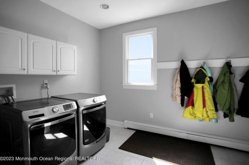 146 Conover Ln, Tinton Falls NJ 07701-6213 exterior