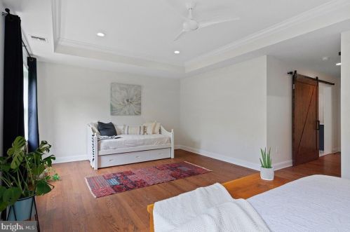 80 Robert Rd, Princeton NJ  08540-5333 exterior