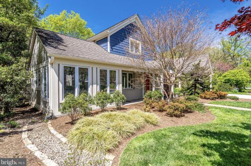 2238 Meridian St, Falls Church, VA 22046-1827