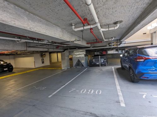 987 Queen St, Honolulu HI 96814-4118 exterior