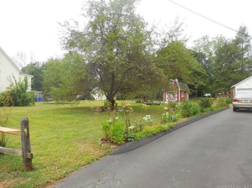 83 Grove St, Middletown CT  06457-2220 exterior