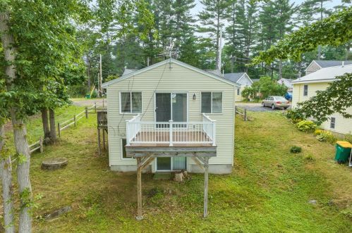25 Circuit Dr, Kingston, NH 03848-3305