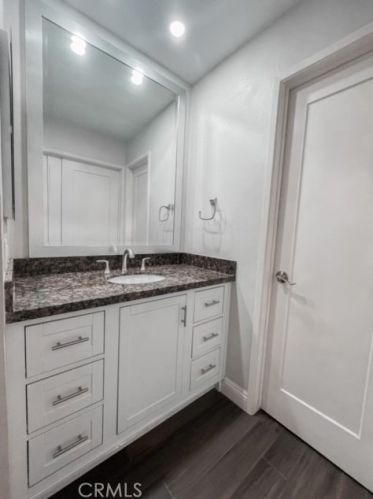 327 Streamwood, Irvine CA  92620-1945 exterior