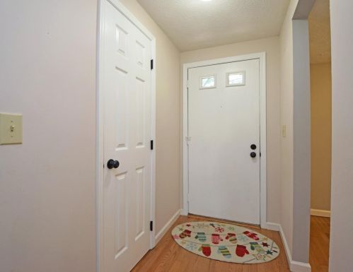 8083 Hetz Dr, Cincinnati OH  45242-3140 exterior