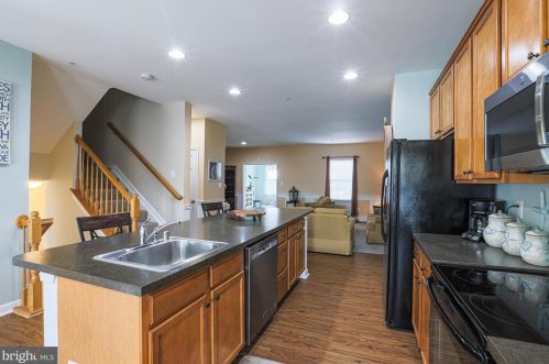 604 English Ivy Way, Aberdeen MD  21001-2673 exterior