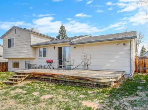 16492 Wyoming Dr, Aurora CO 80017-4159 exterior