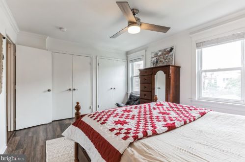 1240 Catharine St, Philadelphia PA  19147-2627 exterior