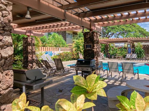 444 Lunalilo Home Rd, Honolulu HI  96825-1751 exterior