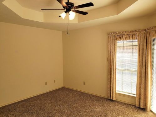 2733 Sedgeway Ln, Carrollton TX 75006-2157 exterior