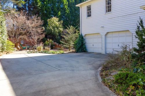 25 Battle Rdg Pl, Atlanta GA  30342-2450 exterior