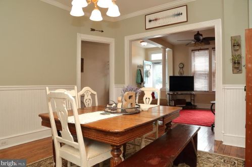 237 Cherry St, Lancaster PA  17602-2725 exterior