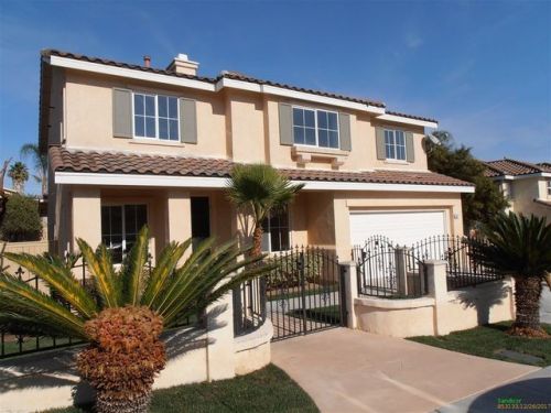 2027 Date St, Vista CA  92083-5159 exterior