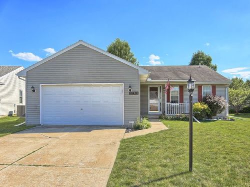 3203 Sharon Dr, Champaign, IL 61822-1871