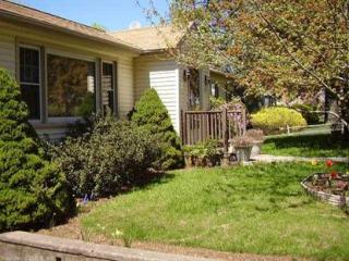 57 Alps Rd, Branford, CT 06405-4253
