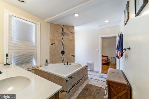 2039 Chelten Ave, Philadelphia PA 19144-2701 exterior