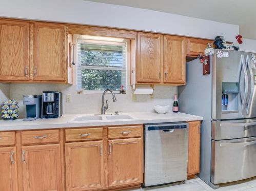 10000 Gainsborough Dr, Spring Branch TX 78070-6408 exterior