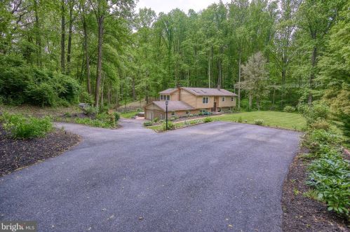 2521 Tally Ho Dr, Fallston MD  21047-1220 exterior