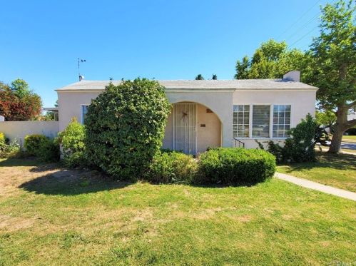 5107 Lincoln Ave, Chino, CA 91710-4136