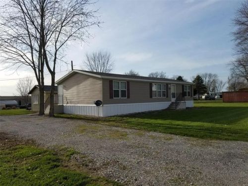 507 3rd St, Keyesport, IL 62253-1035