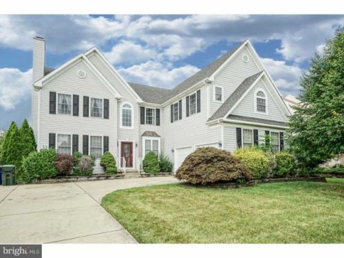 6 Windermere Dr, Lumberton Township, NJ 08048-5802