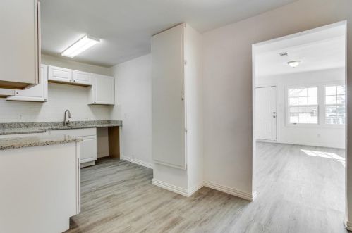 6025 Tallie Rd, Fort Worth TX  76112-7933 exterior