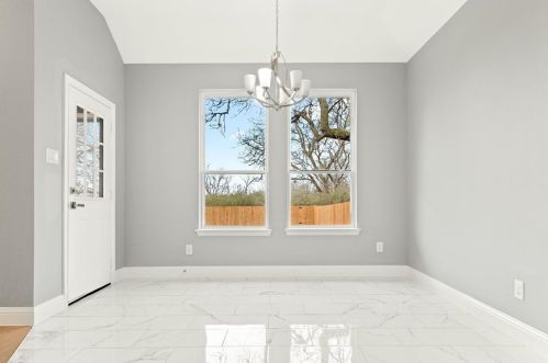 1524 Langston St, Fort Worth TX  76105-2723 exterior