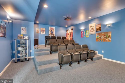 288 Fraser Ct, Charles Town WV  25414-5463 exterior