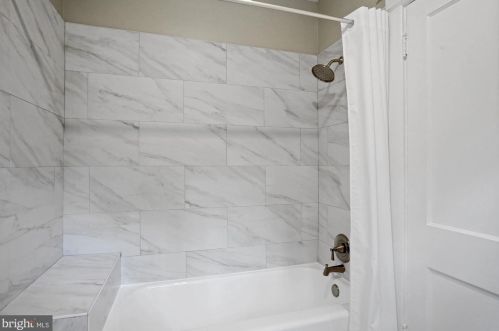 7125 Poplar Ave, Silver Spring MD 20912-4675 exterior