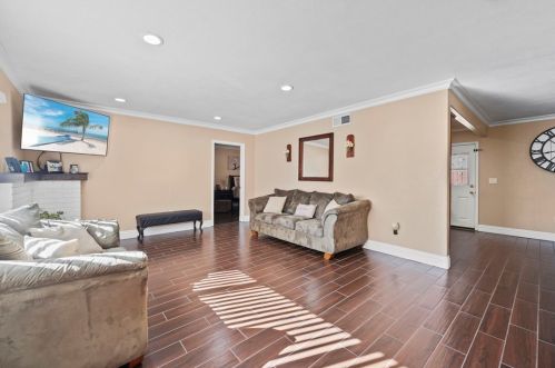 9685 Randolph St, Riverside CA  92503-1185 exterior